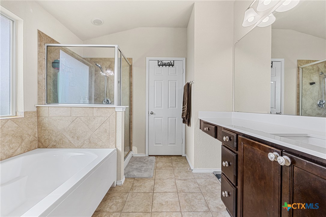 5920 Stonehaven Drive Property Photo 23