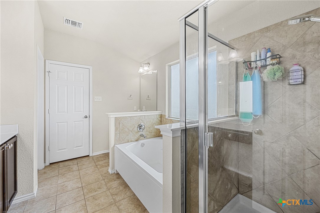 5920 Stonehaven Drive Property Photo 24