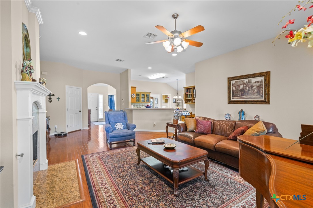 301 Deerchase Property Photo 15