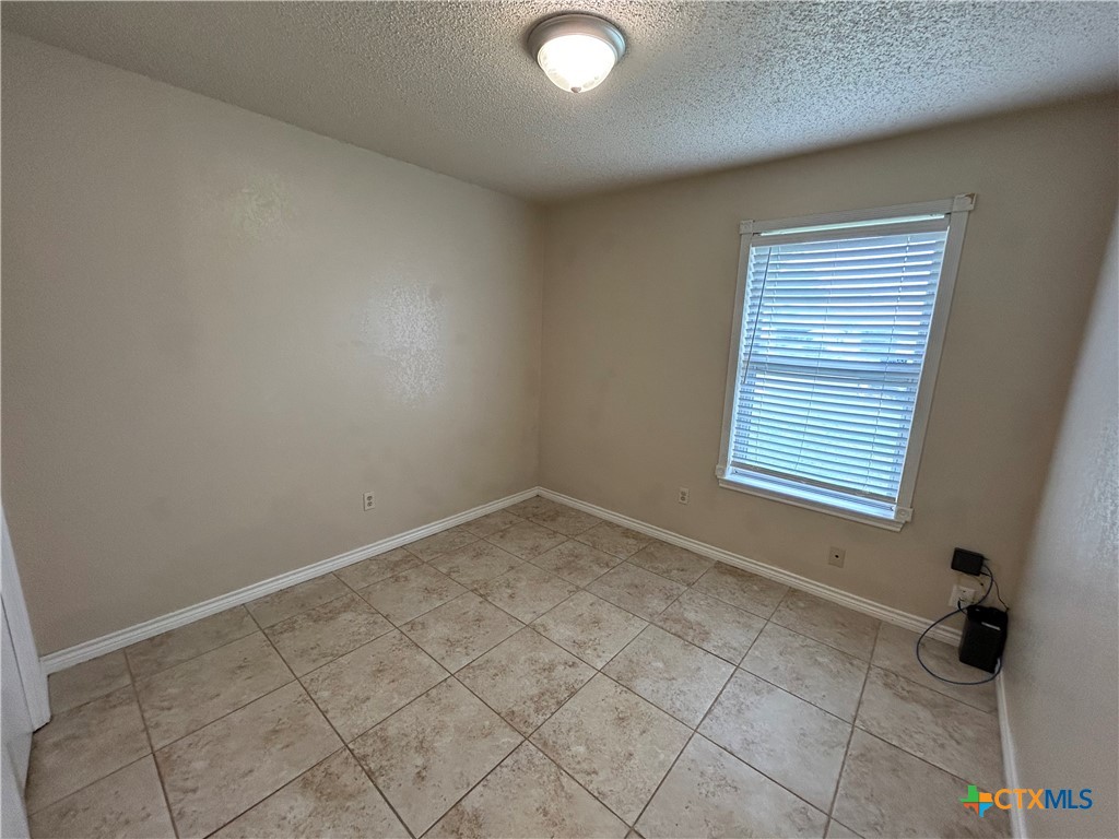 1411 Opal Road Property Photo 11