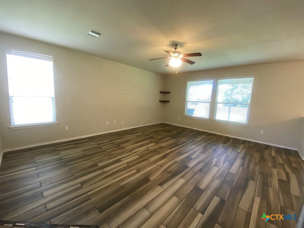 3504 Lorne Drive Property Photo 9