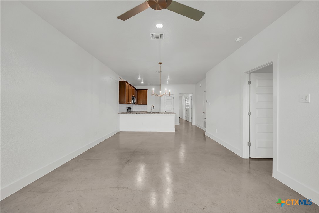 1122 College Avenue Property Photo 6