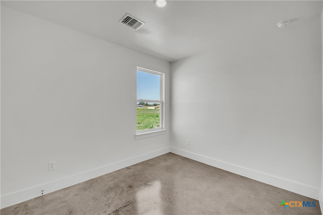 1122 College Avenue Property Photo 11
