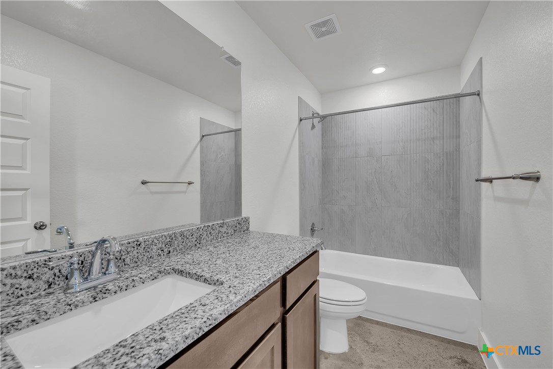 1122 College Avenue Property Photo 12