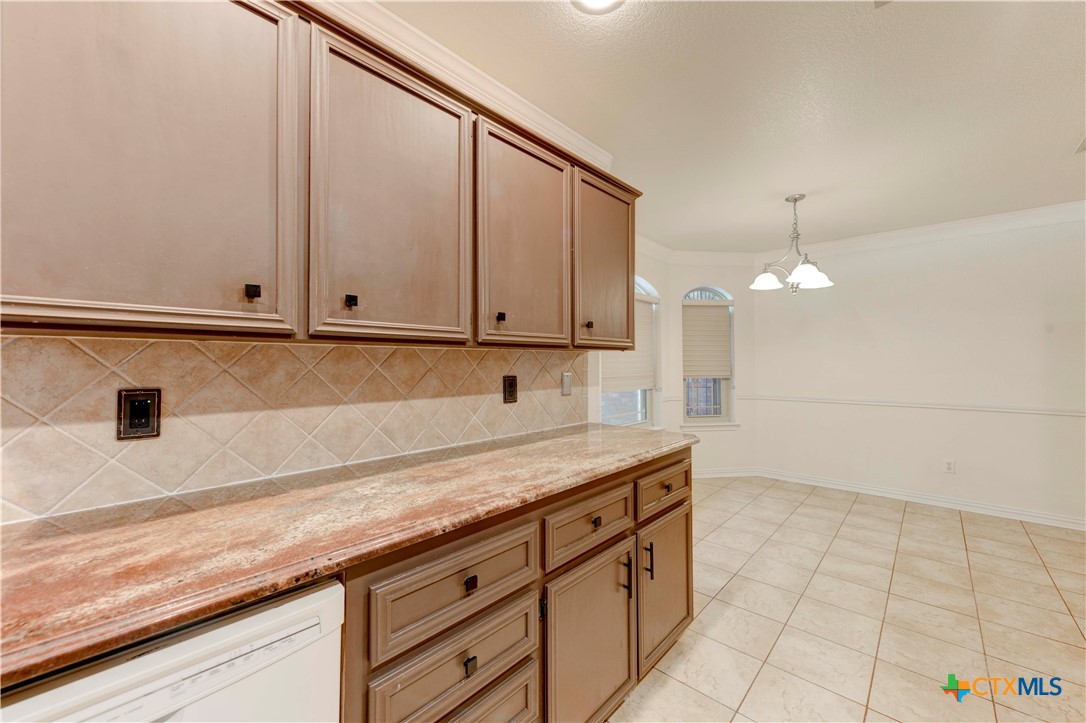 4700 Aurora Circle Property Photo 6