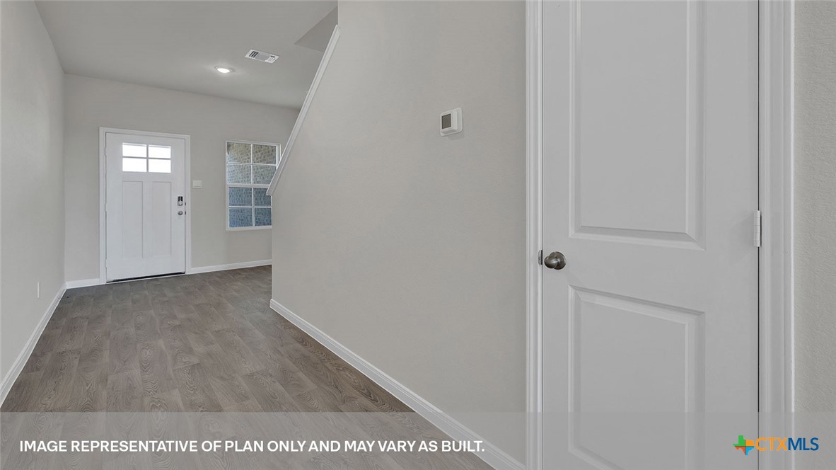 136 New Albany Lane Property Photo 5