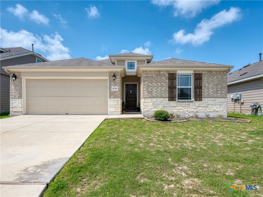 10744 Rosalina Loop Property Photo 1