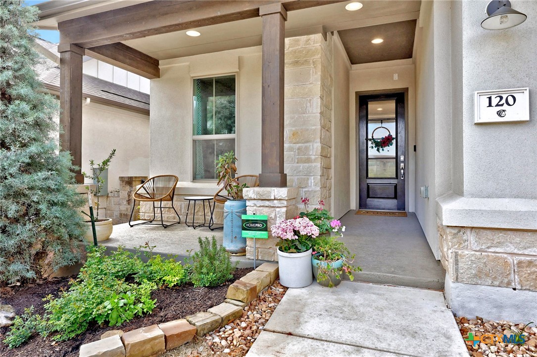 120 Diamondback Drive Property Photo 2