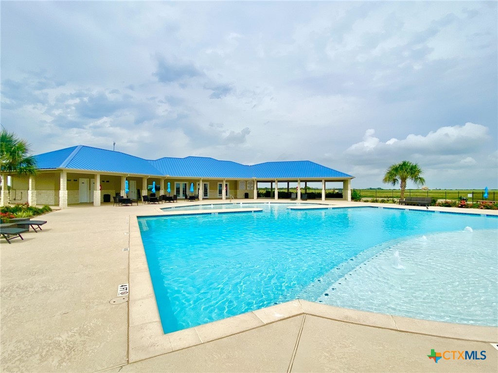2936 Hammock Court Property Photo 6