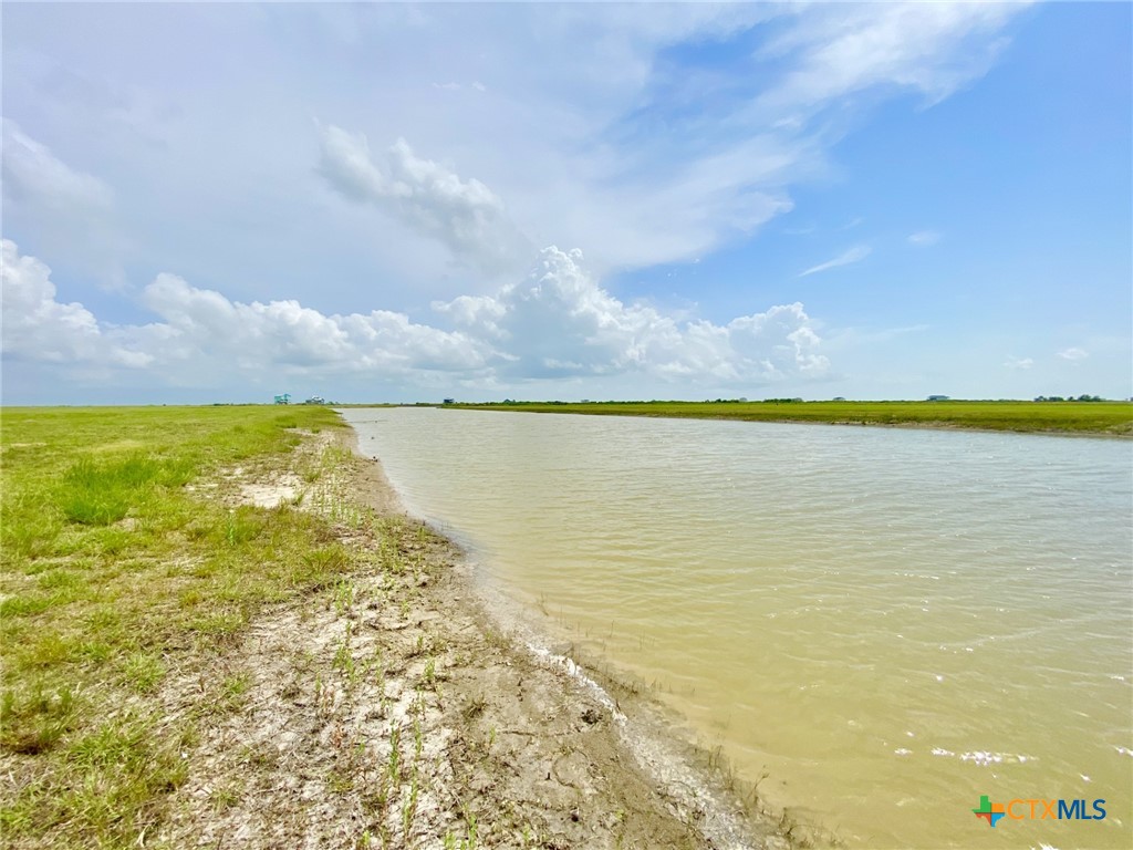 2936 Hammock Court Property Photo 18