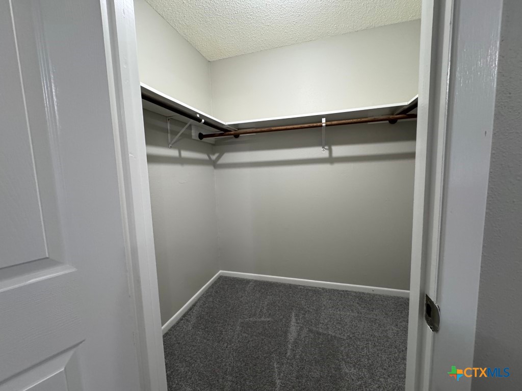 2112 E Airline Road Property Photo 12