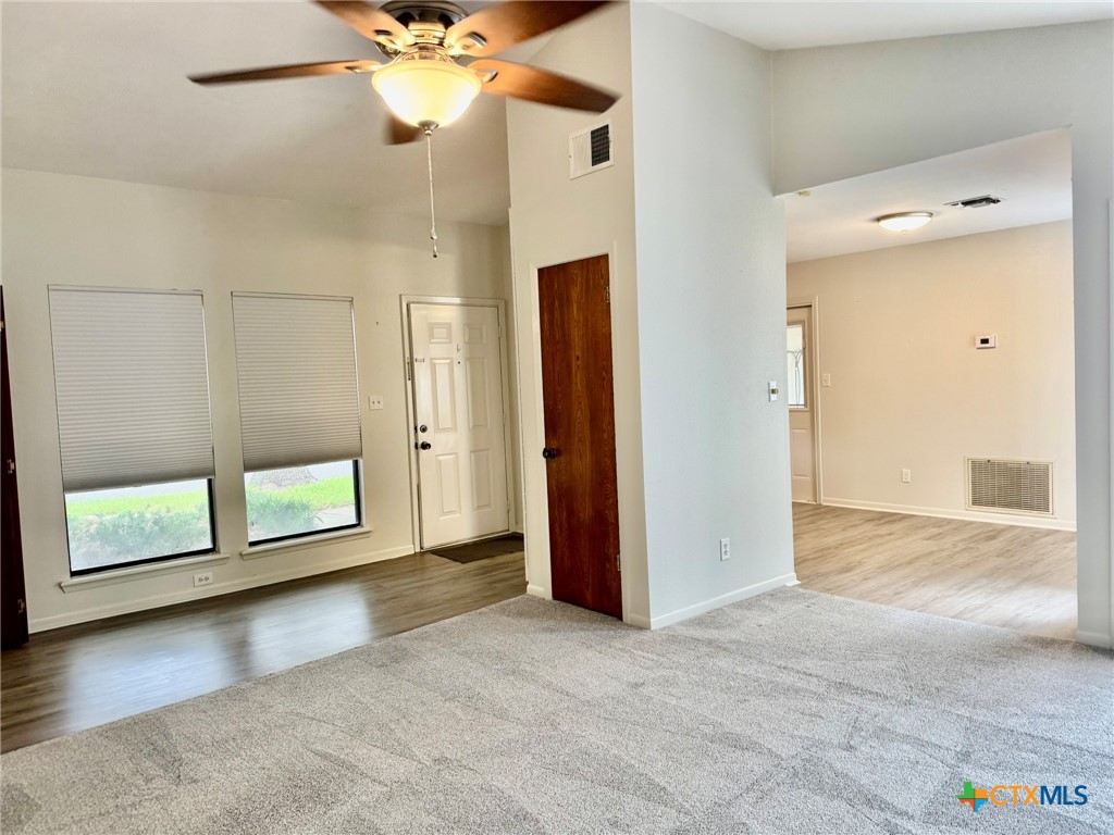 101 Waterford Drive Property Photo 3