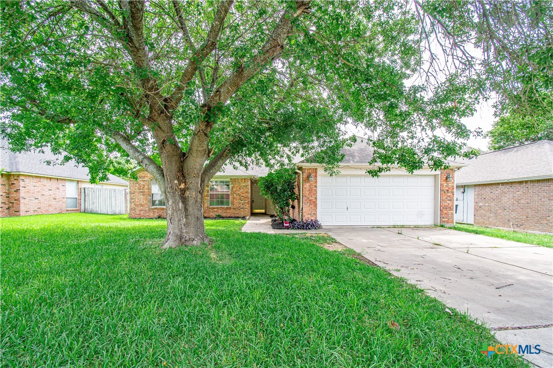 5111 Warwicke Drive Property Photo 1