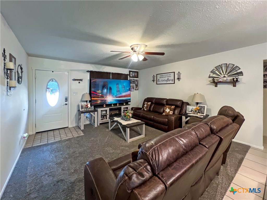 701 Clark Street Property Photo 6