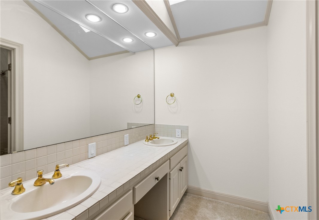 6009 Country Club Dr Property Photo 31