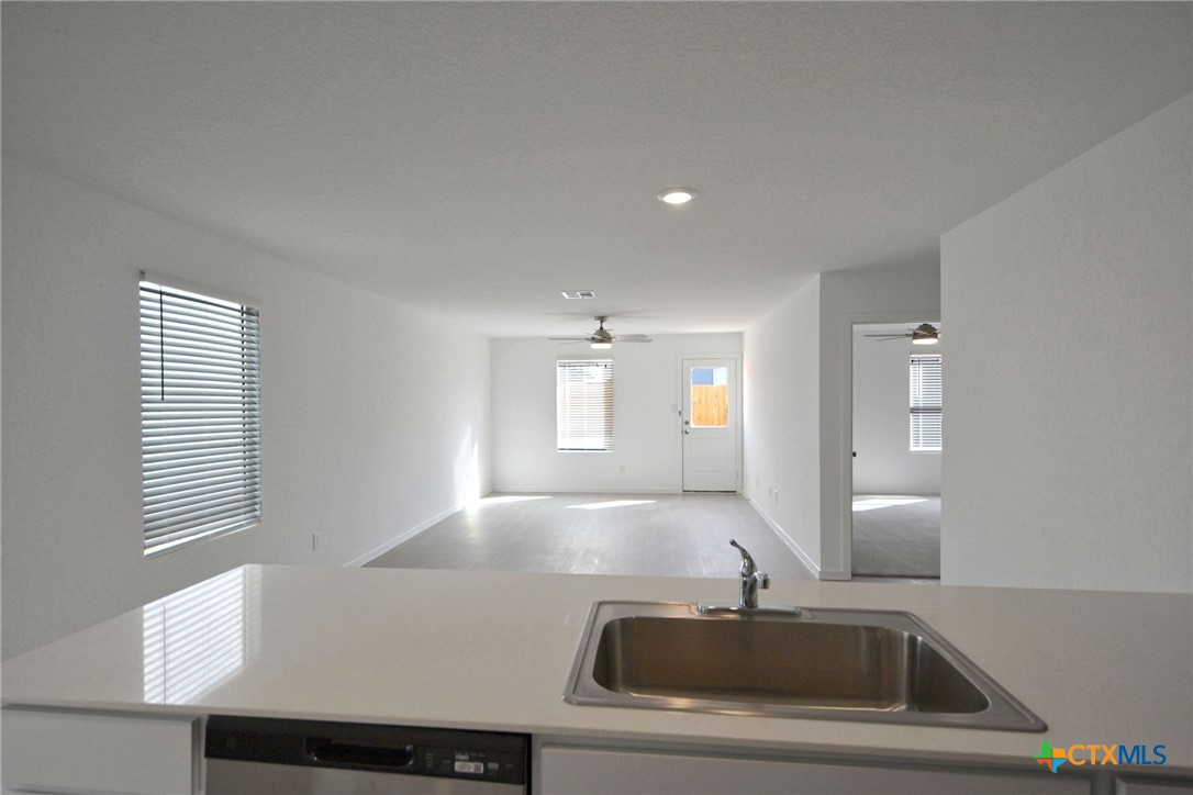 11559 Field Briar Property Photo 3