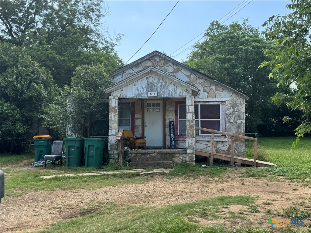 702 & 706 S Penelope Street Property Photo 4