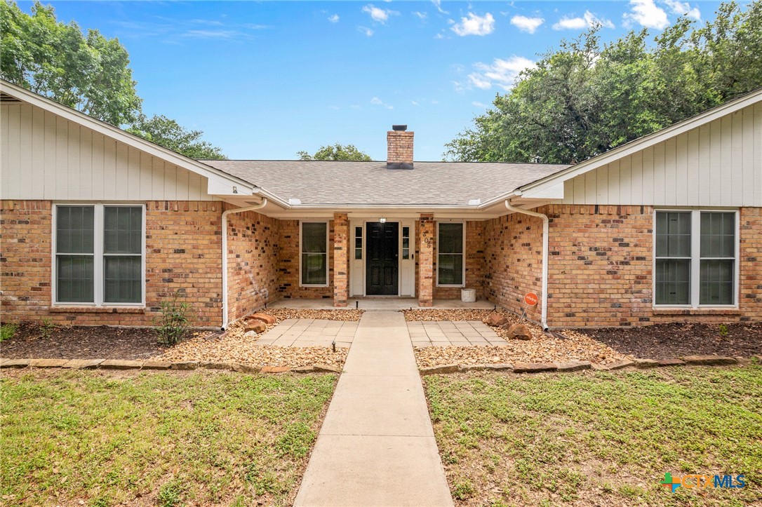 308 Woodway Drive Property Photo 1