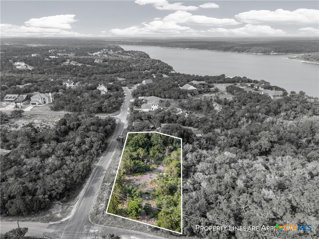16025 Salado Drive Property Photo 1