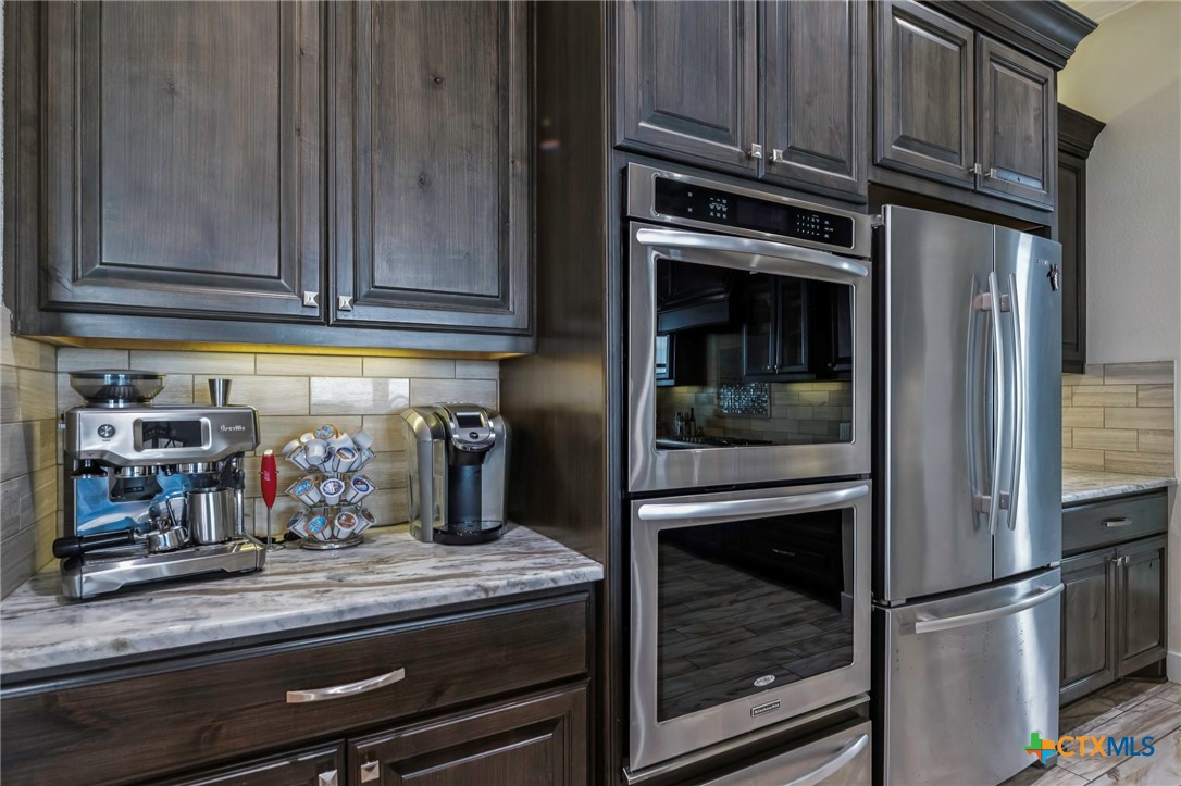 2719 Stella Property Photo 9
