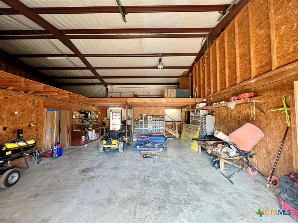 1698 S Us 281 Highway Property Photo 12