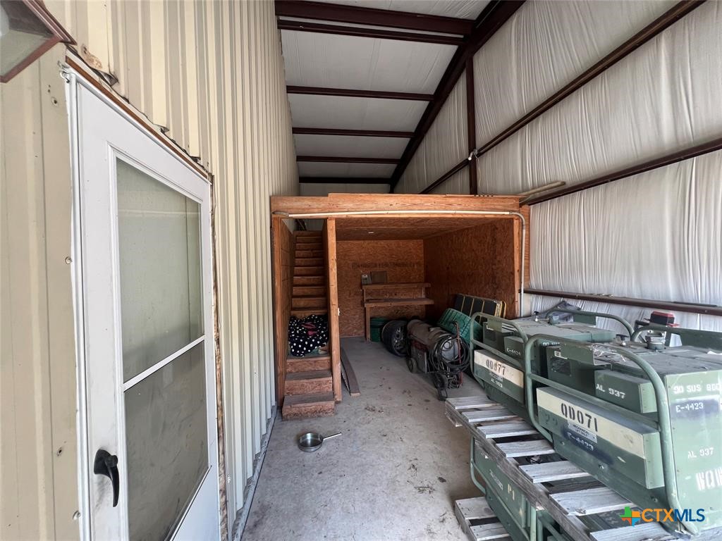1698 S Us 281 Highway Property Photo 14