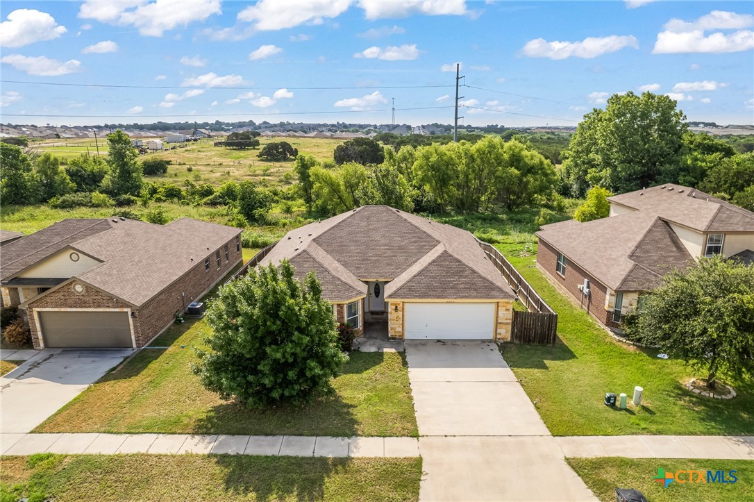 5206 Imperial Eagle Drive Property Photo 1