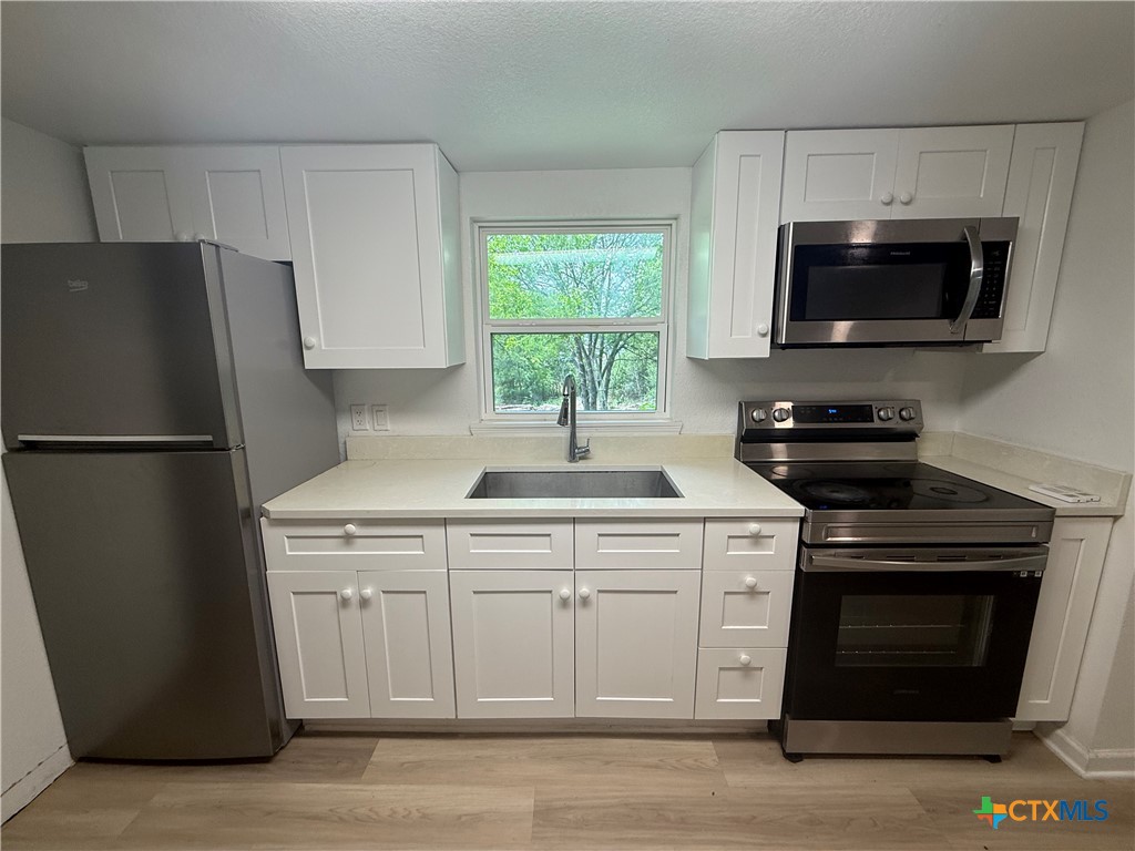 1007 Hackberry Street C Property Photo 3