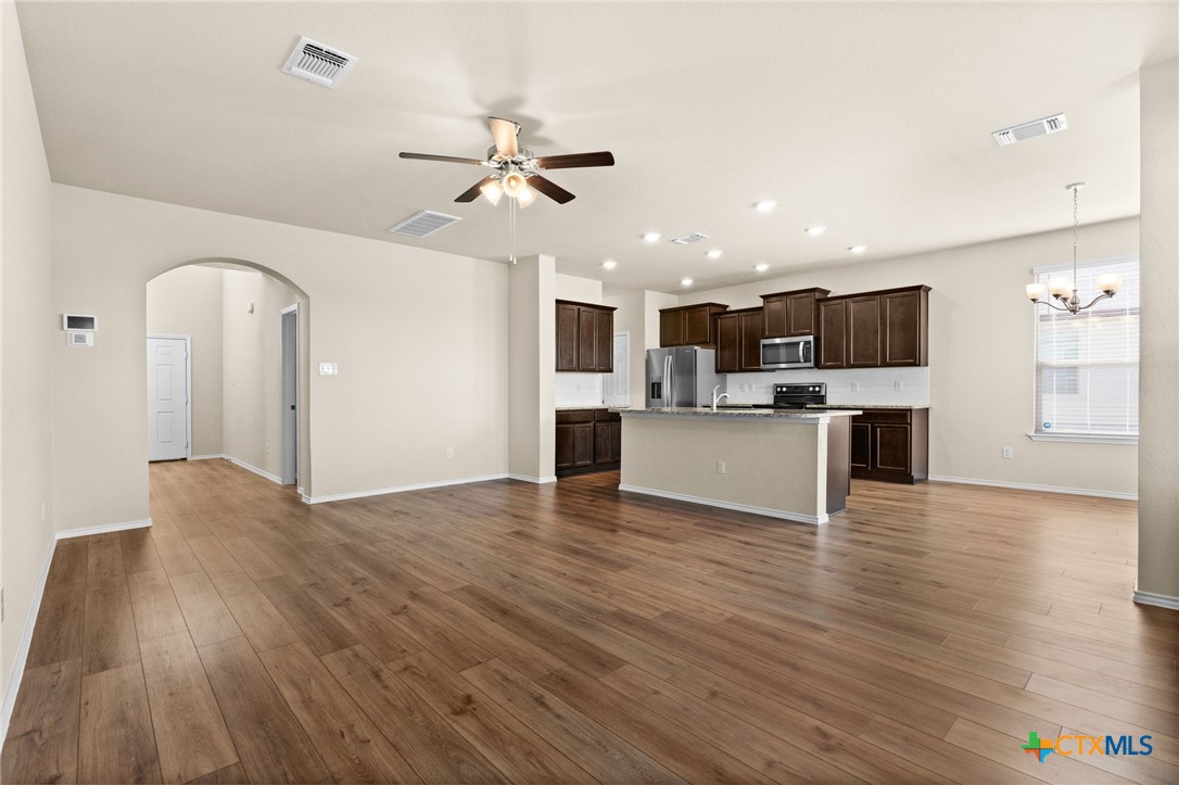2613 Creekside Hills Boulevard Property Photo 5