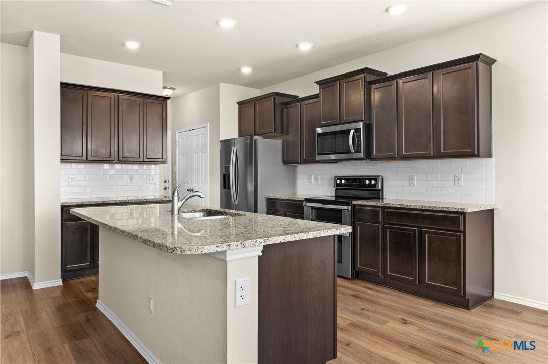 2613 Creekside Hills Boulevard Property Photo 7