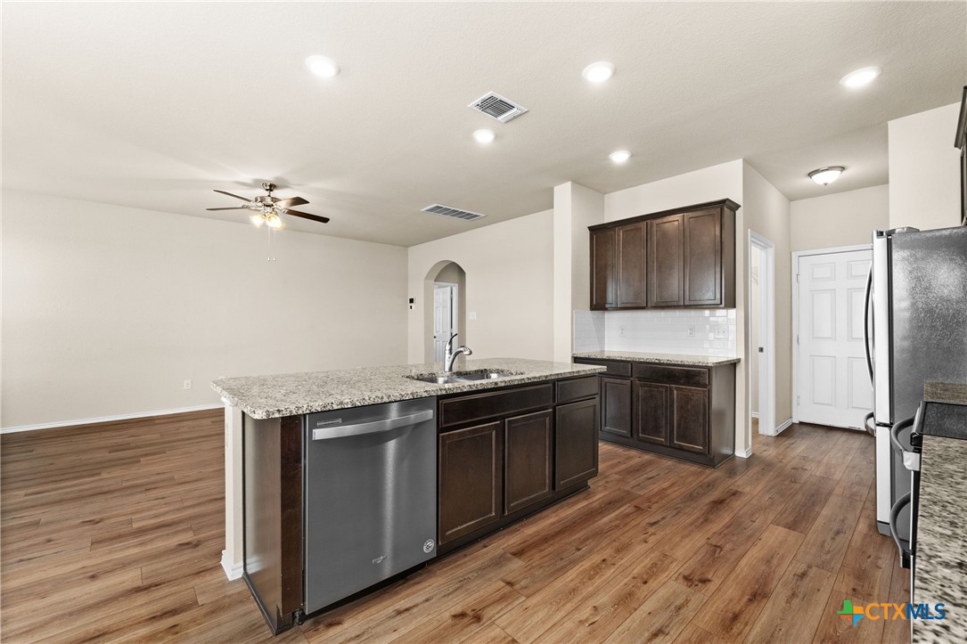2613 Creekside Hills Boulevard Property Photo 8