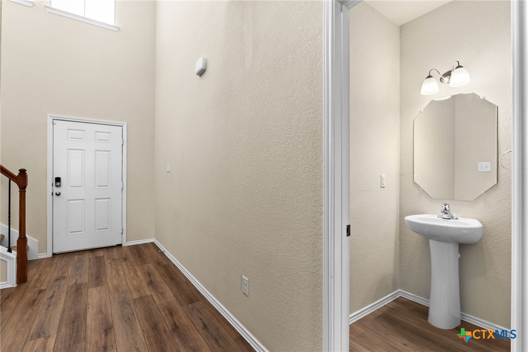2613 Creekside Hills Boulevard Property Photo 11