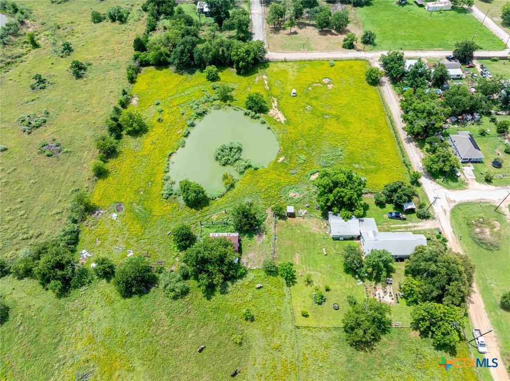802 Smith Road Property Photo 2