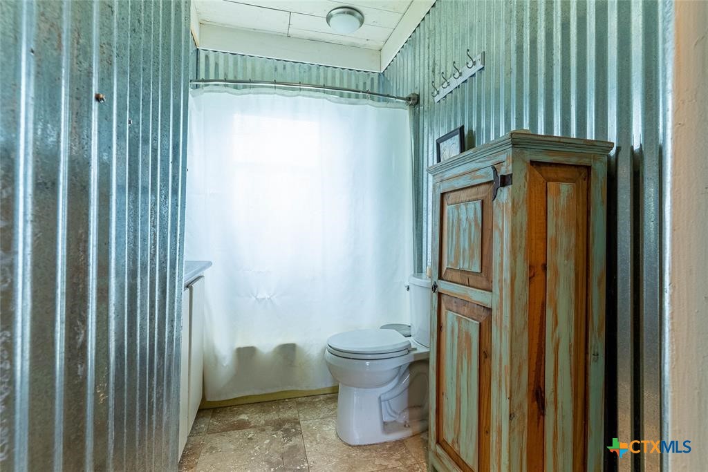 802 Smith Road Property Photo 12