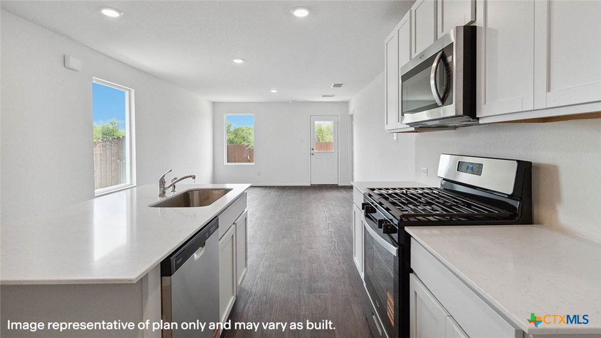 1005 Seedling Lane Property Photo 6