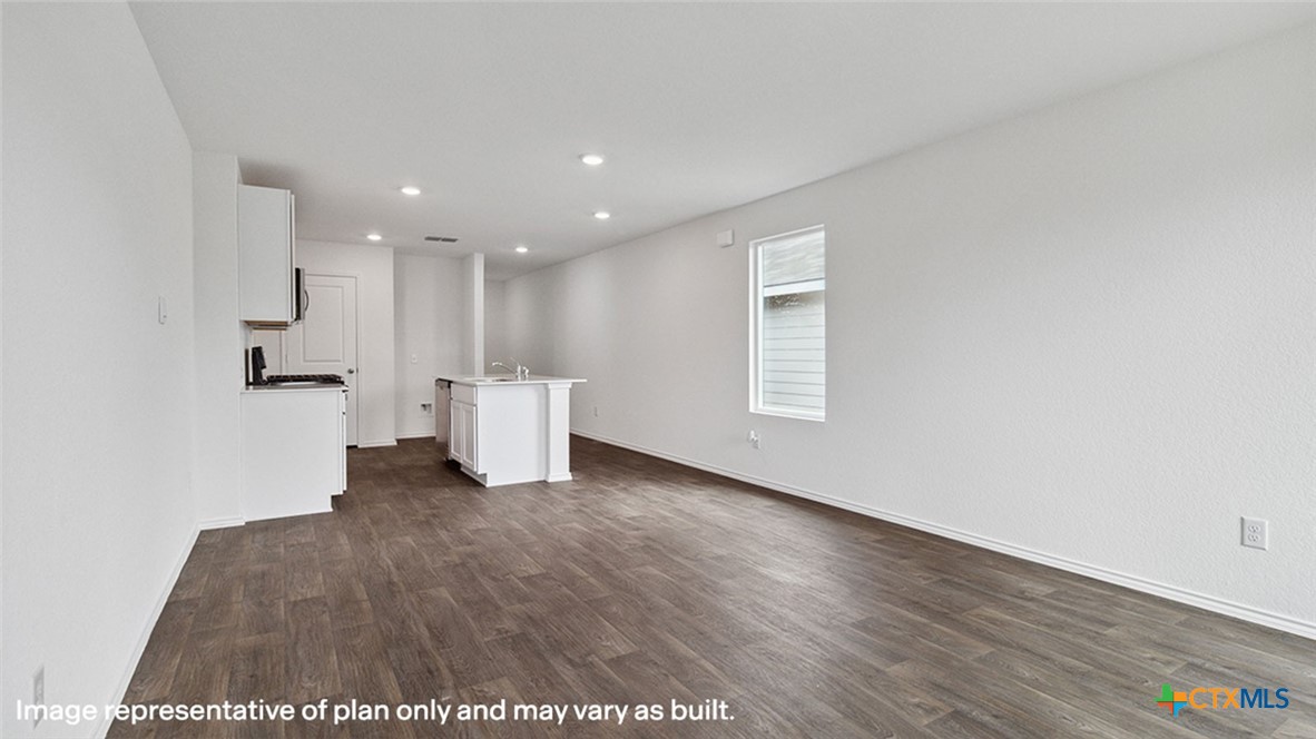 1005 Seedling Lane Property Photo 12