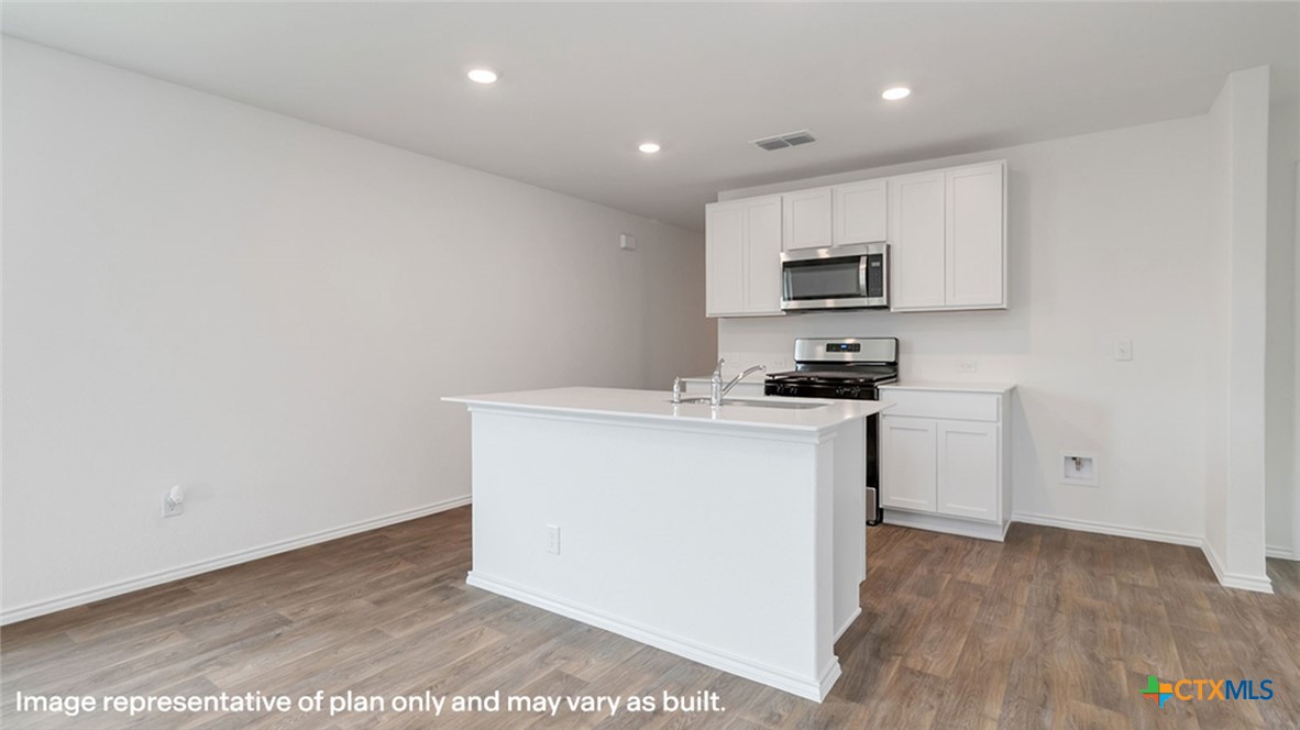 1009 Seedling Lane Property Photo 5