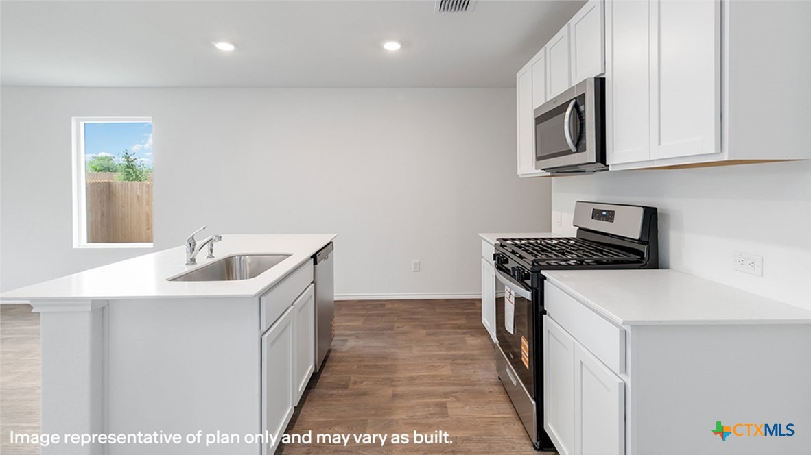 1009 Seedling Lane Property Photo 6
