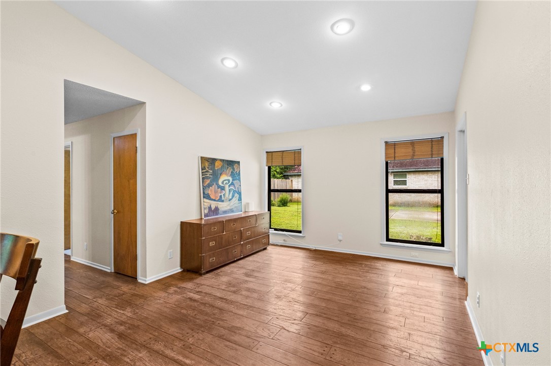 105 Creekside Drive Property Photo 19