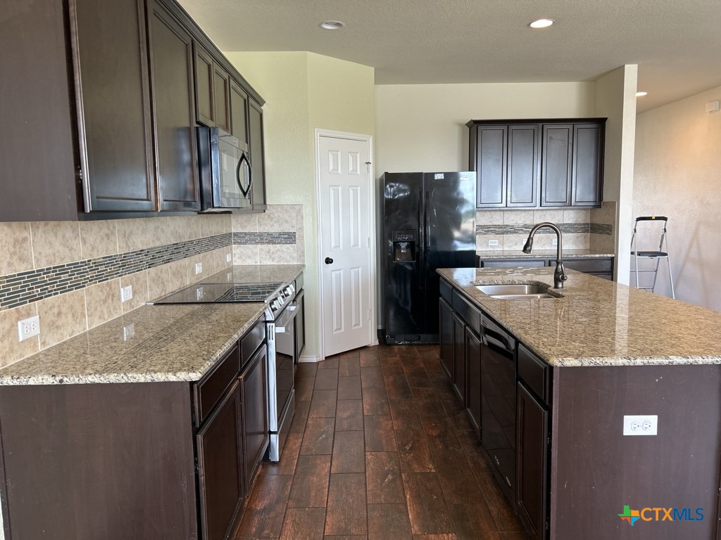 8902 Bowfield Drive Property Photo 3