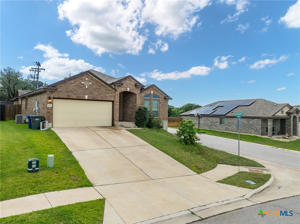 818 Hobby Road Property Photo 3
