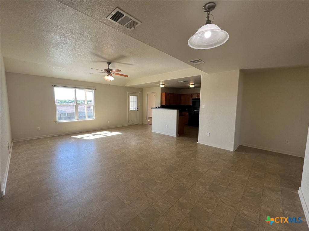3503 Ennis Drive Property Photo 5