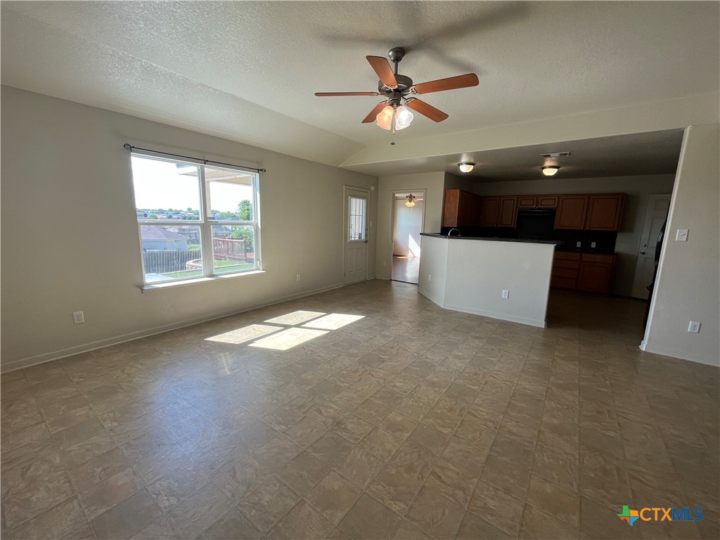 3503 Ennis Drive Property Photo 6