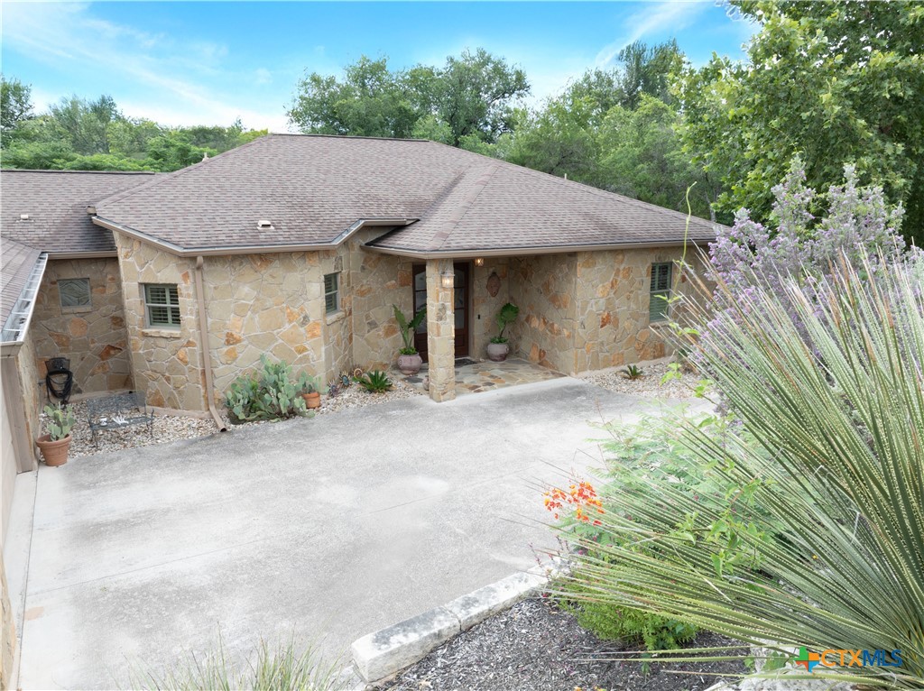 3311 Boone Drive Property Photo 2