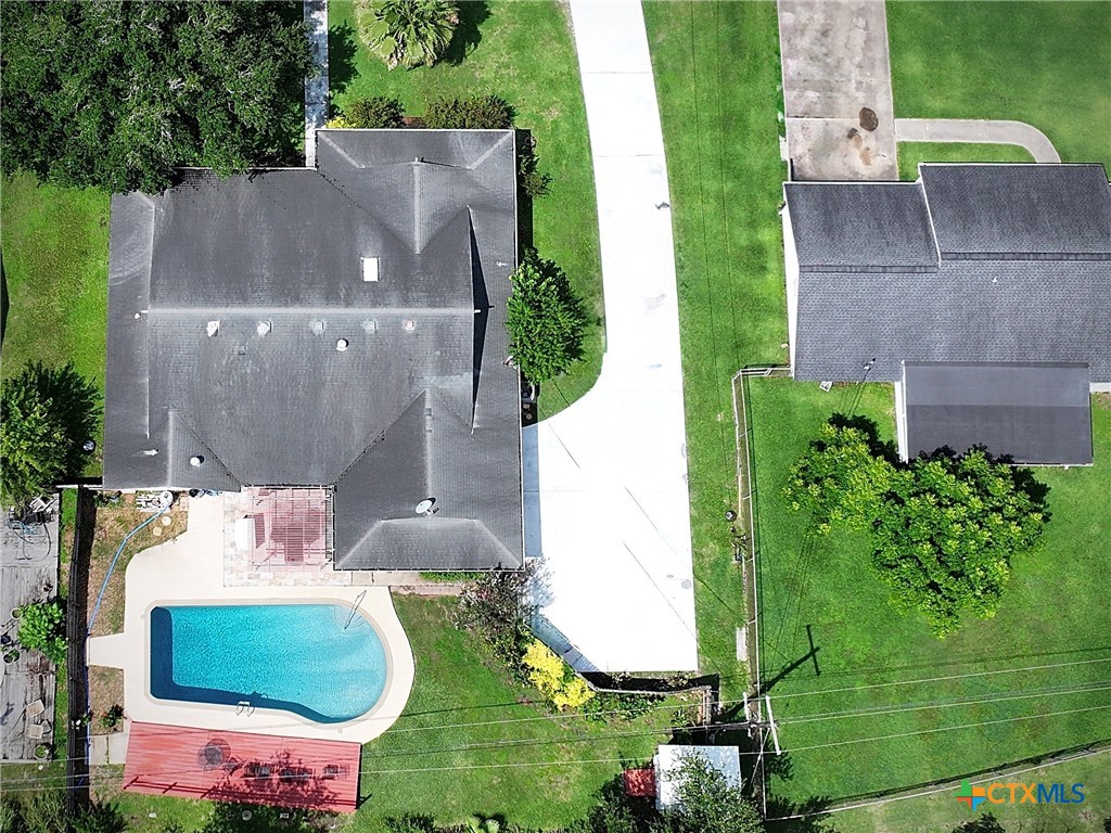 1001 Brookhollow Drive Property Photo 4