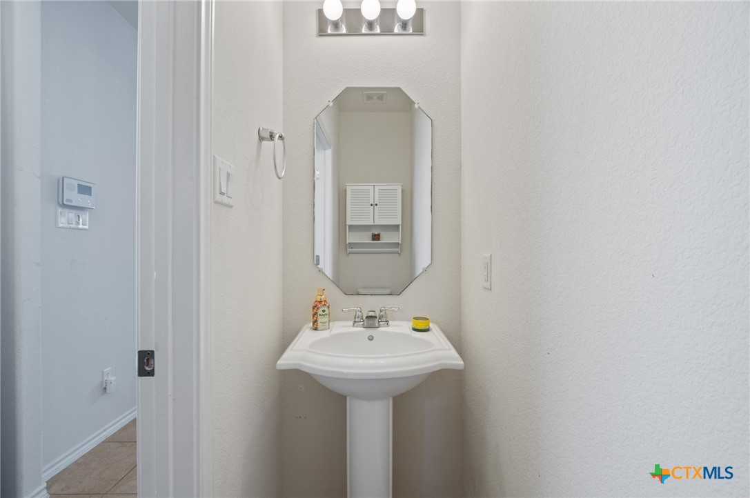 2105 Town Centre Drive 42 Property Photo 6