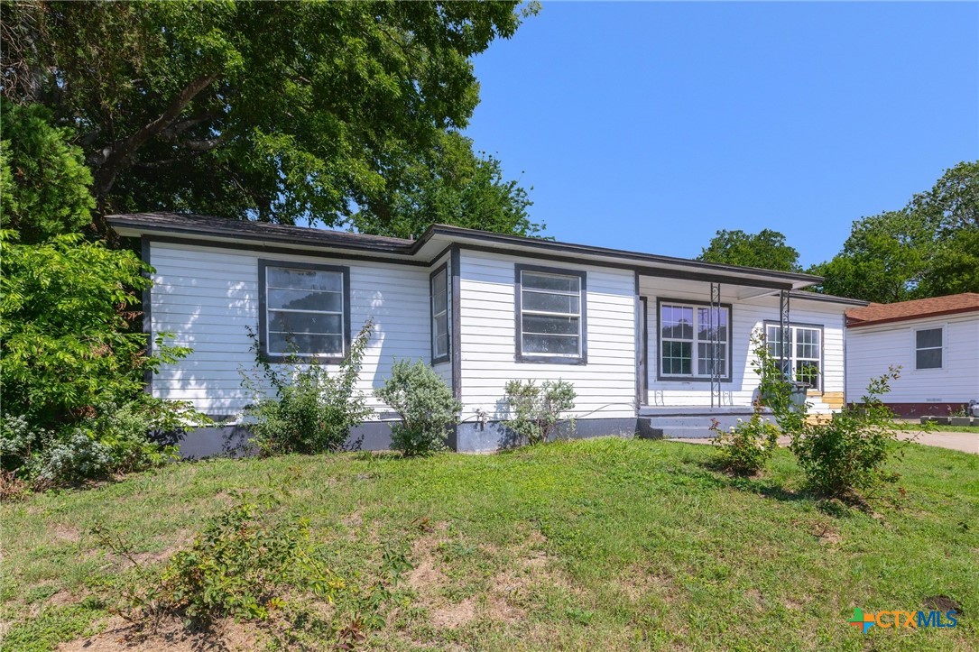 1303 N W S Young Drive Property Photo 2