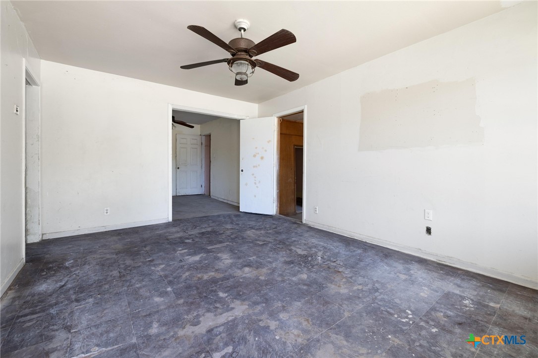 1303 N W S Young Drive Property Photo 4