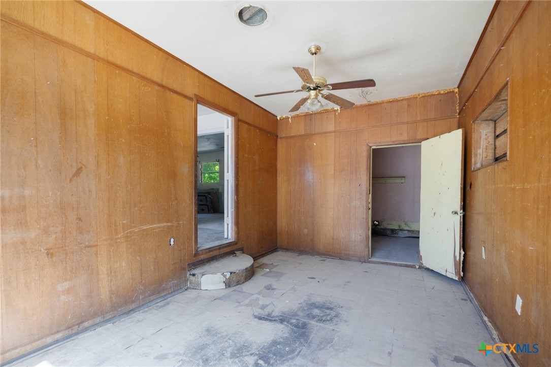 1303 N W S Young Drive Property Photo 17