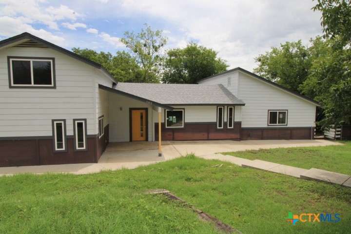 203 N Spring Street Property Photo